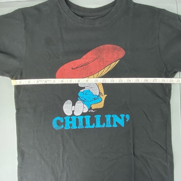 Smurfs "chillin" mushroom graphic short sleeve tee black red blue white medium - Picture 5 of 8